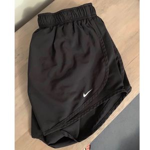 Nike dry fit shorts. Black size medium